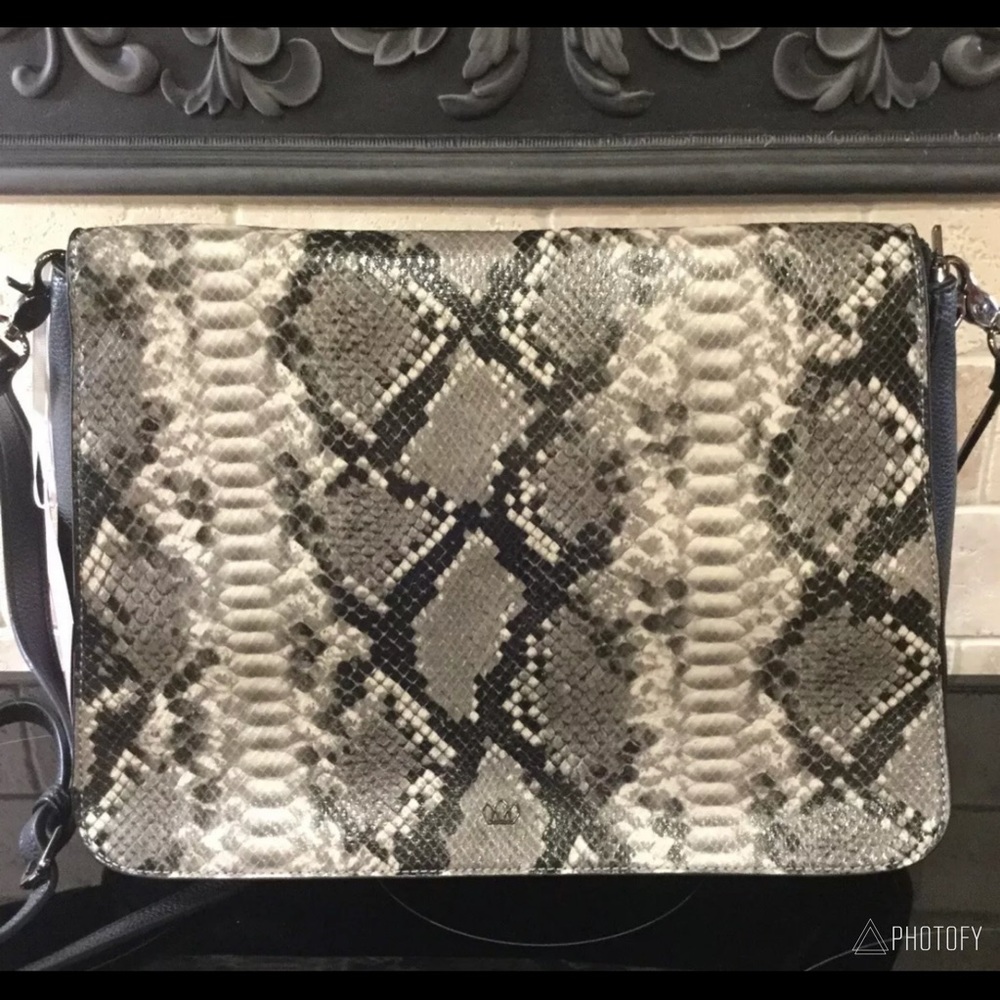 PIPER NOBLE GENIE DISPLAY PRESENTATION HANDBAG FAUX LEATHER BLACK SNAKE MSRP $64